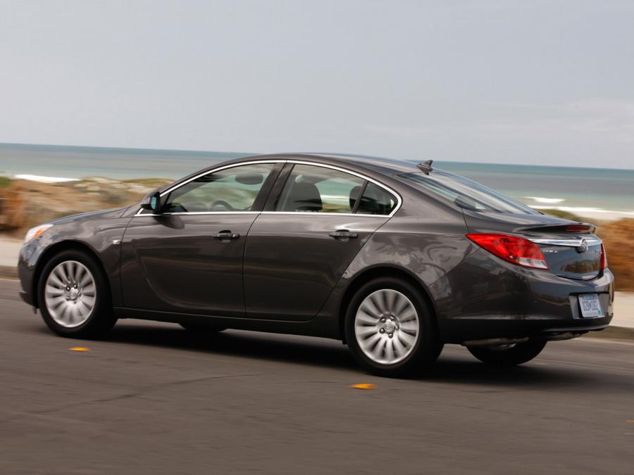  Buick Regal 2010 года  (фото 11 из 16)